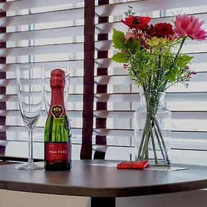 https://jt-homes.bruges-hotels.info